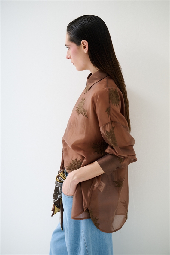 CAMICIA OVERSIZE CON RICAMO LYOCELL TABACCO