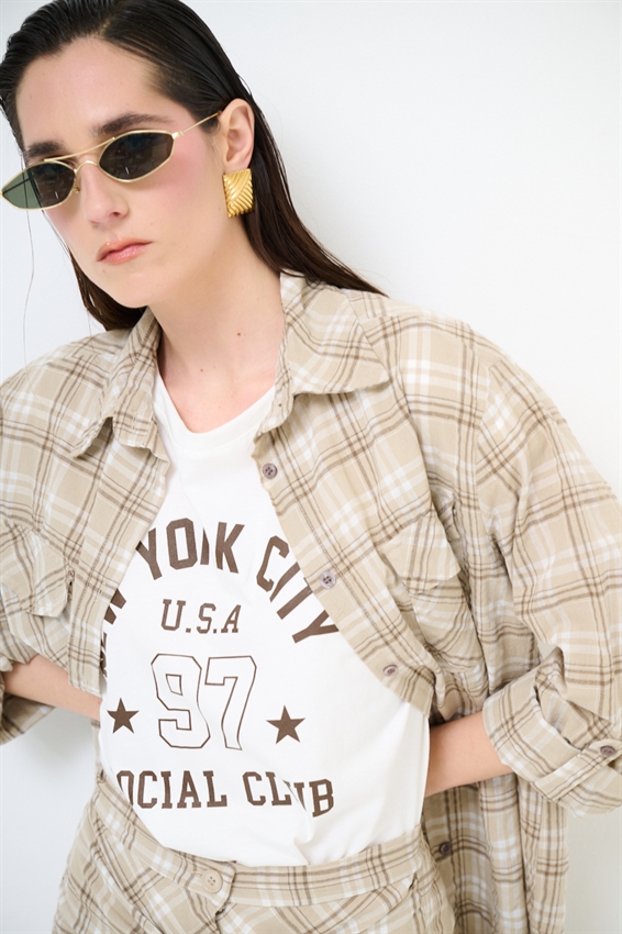 CAMICIA A QUADRI CON TASCHE E SPACCHI SABBIA