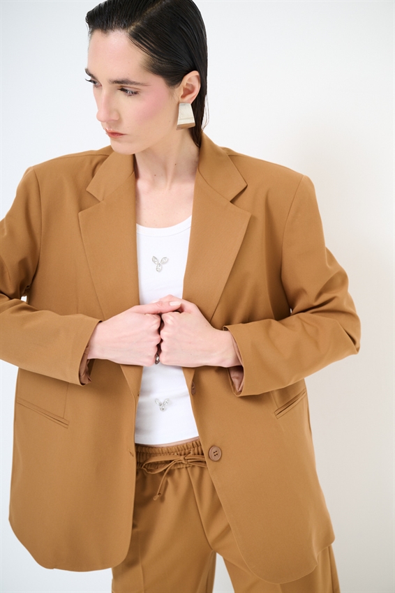 GIACCA OVER CON TASCHE A FILETTO CACAO