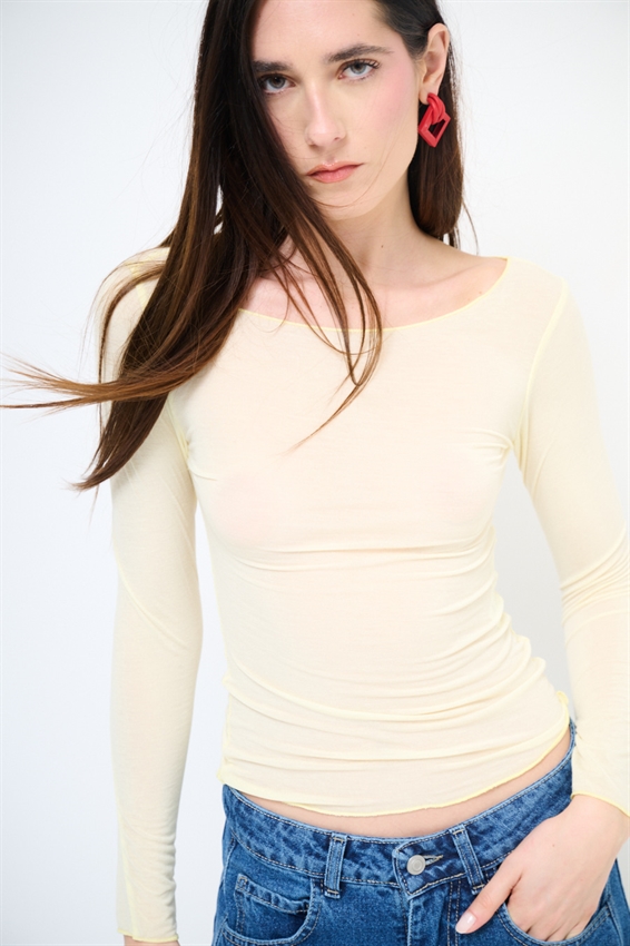 MAGLIA SCOLLO BARCA TAGLIO VIVO MODAL GIALLO