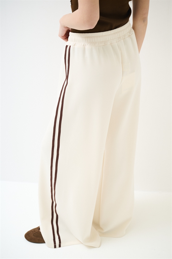 PANTALONE LARGO CON BANDE VISCOSA MODAL BURRO