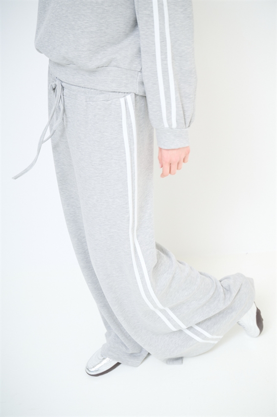 PANTALONE LARGO CON BANDE VISCOSA MODAL GRIGIO