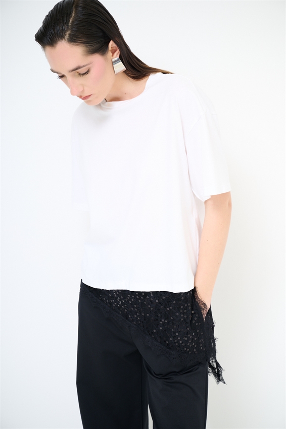 T-SHIRT OVER + PIZZO ASIMMETRICO NERO