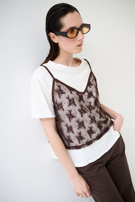 T-SHIRT CON TOP IN PIZZO MORO